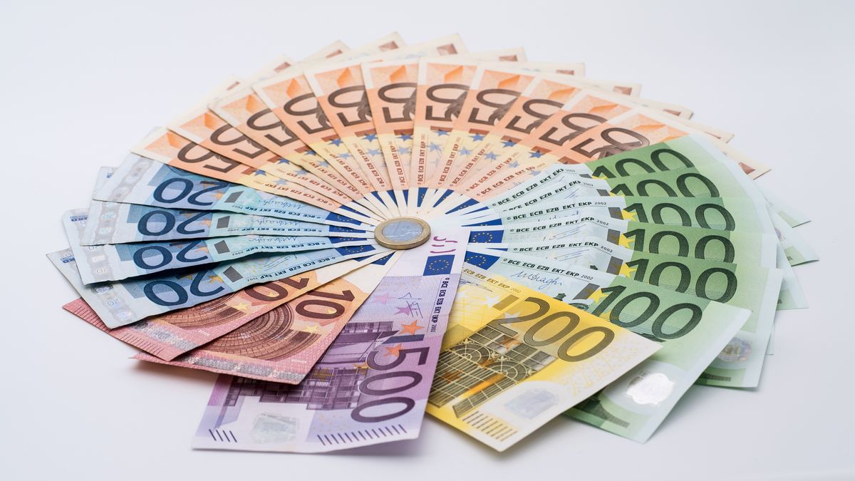 Bulharsko se vzdalo cíle přijmout v lednu příštího roku euro